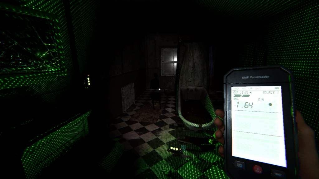 Usando o leitor da EMF olhando para a sombra de um fantasma em Fortnite