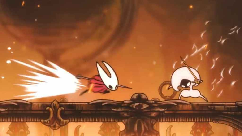 O personagem principal em Hollow Knight Silksong lutando contra um duelista de espada em uma plataforma acima da lava.