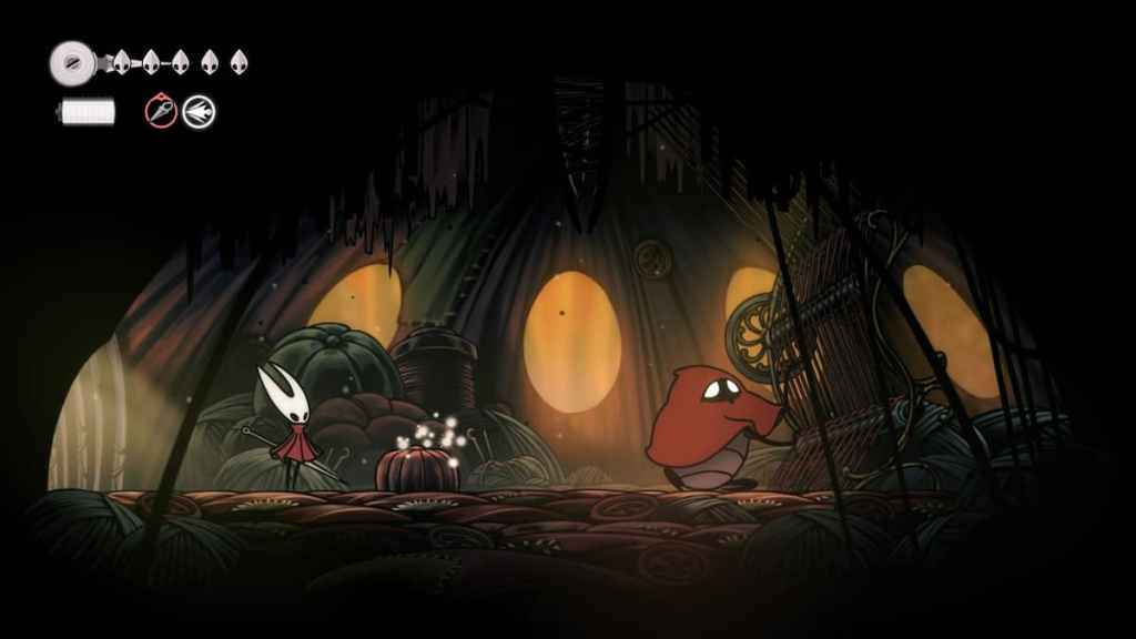 Hornet e a costureira em uma barraca enorme, com os fios de costureira que trabalham em Hollow Knight Silksong.