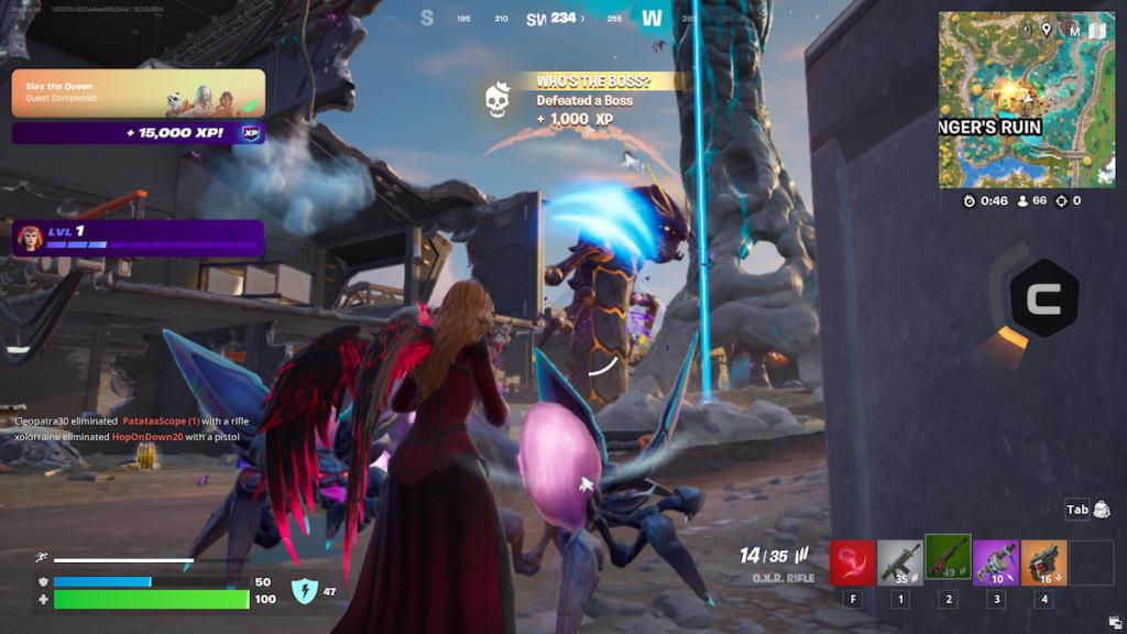 Atirando no Queen Bug em Fortnite