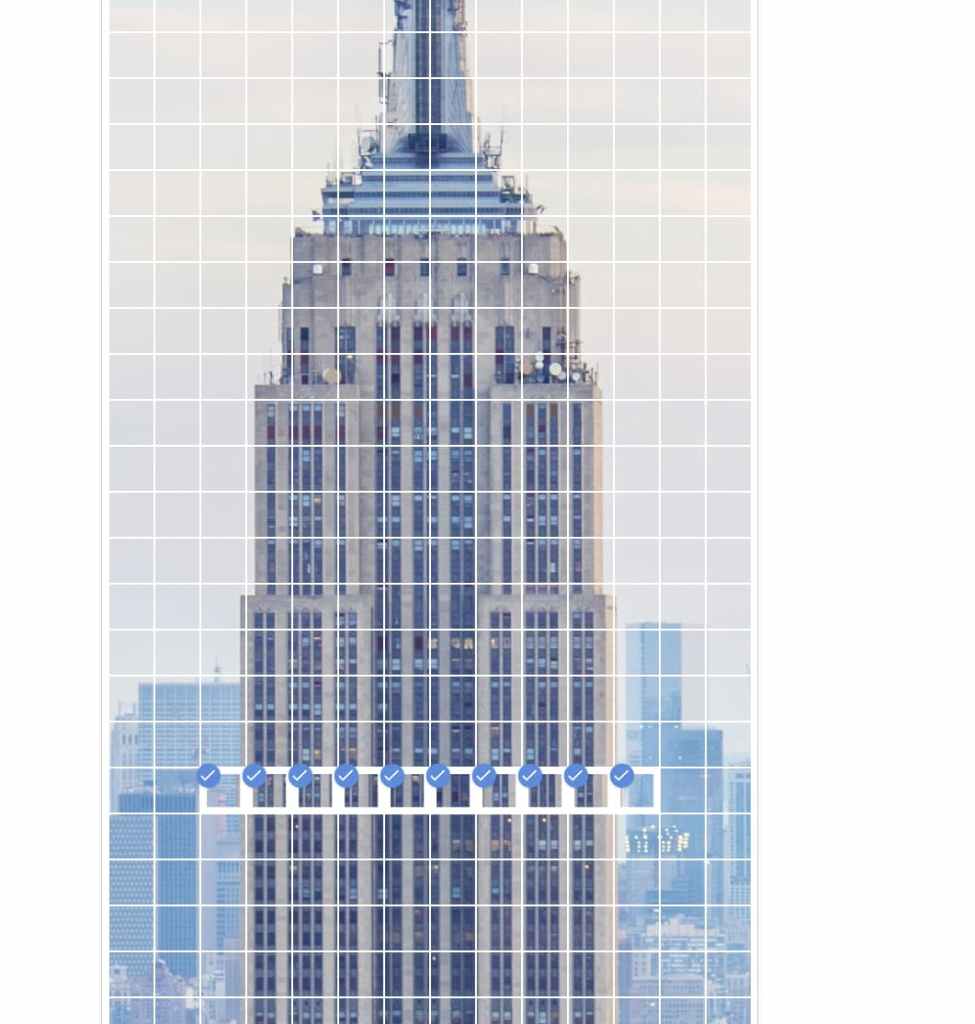 O Empire State Building, como mostrado no 46º nível de eu não sou um robô, e todos os quadrados no 64º andar são selecionados.