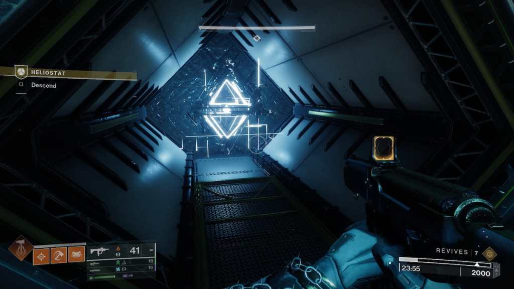 Um guardião fica em frente a um nó Vex em forma de diamante na missão Heliostat.