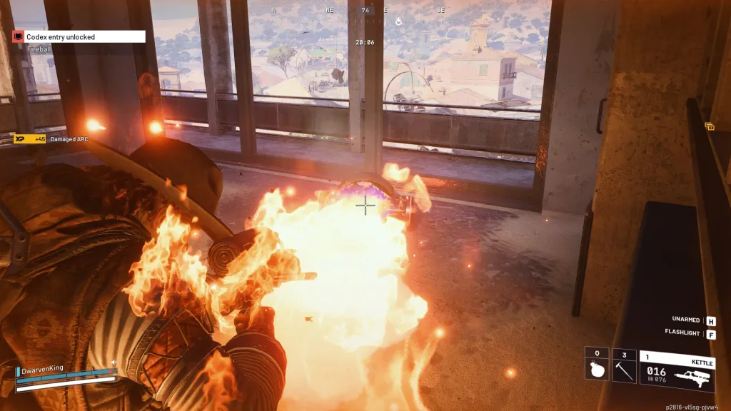 Uma bola de fogo disparando contra um jogador no ARC Raiders.