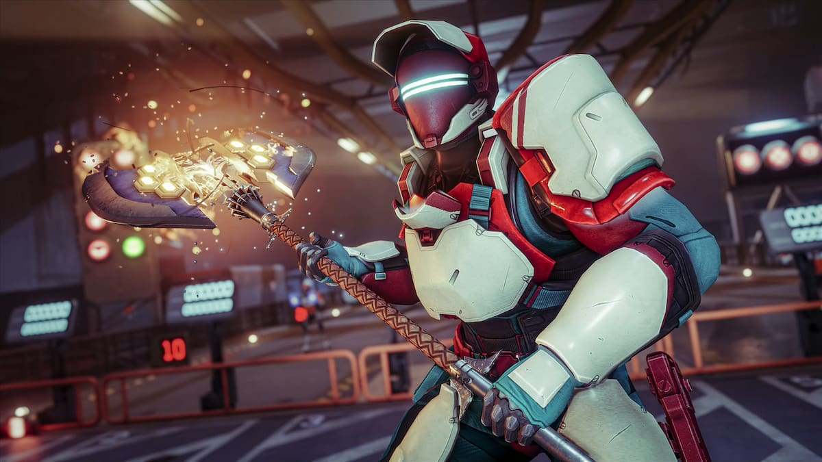 Um guardião segura Wolfsbane, um machado de batalha flamejante estilo Mercúrio, em Destiny 2.