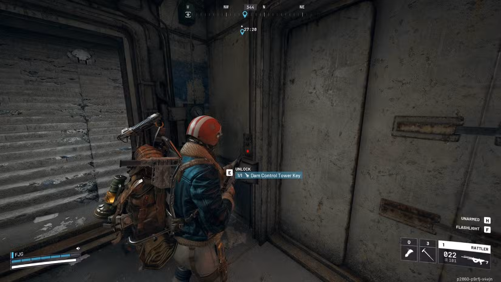O personagem do jogador em Arc Raiders parado em frente à porta trancada da sala da Dam Control Tower.