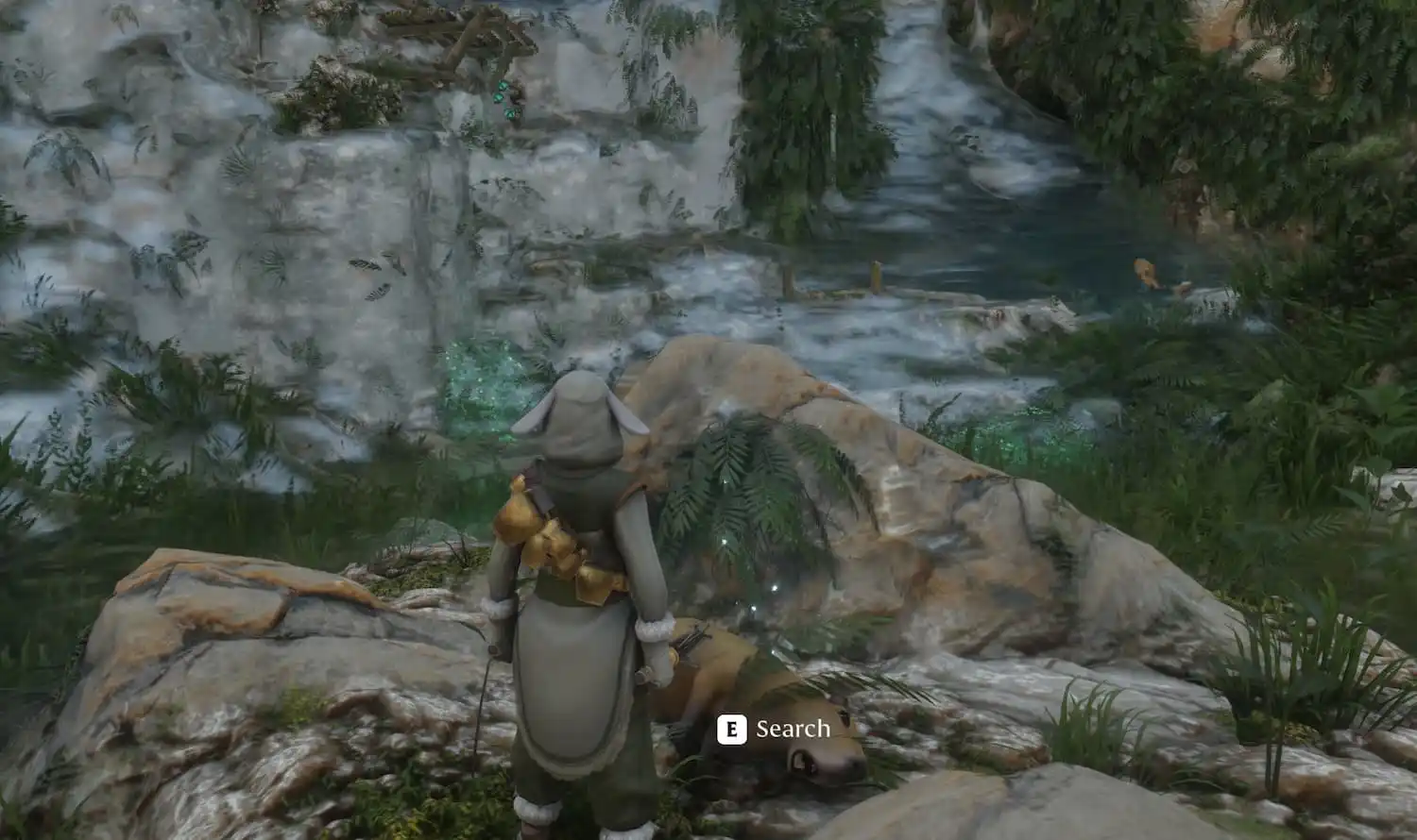 Uma captura de tela de Enshrouded mostra um personagem vestindo uma roupa de cordeiro parado ao pé de uma cachoeira em frente a uma capivara deitada de lado.