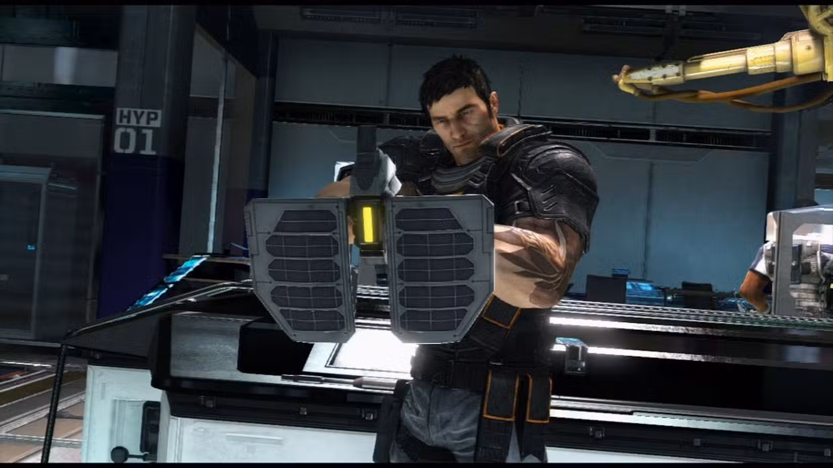 John Fuse segura uma minigun em Fuse