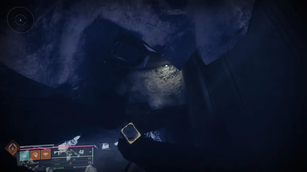 Uma pequena saliência durante a grande queda em Fogo e Gelo em Destiny 2.