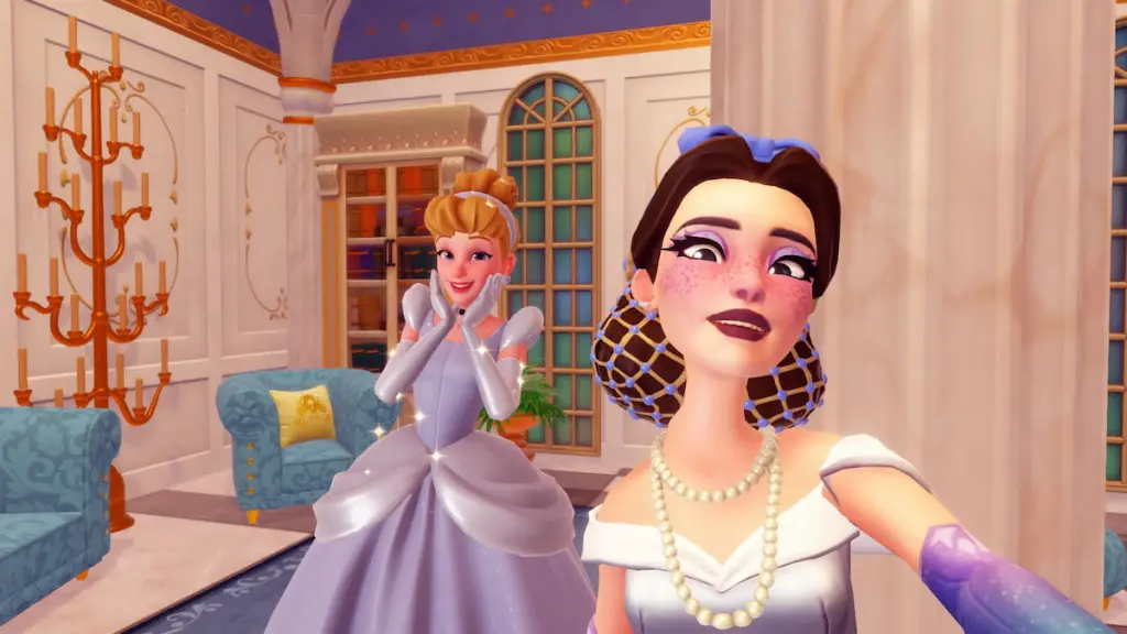 Tirando uma foto com a Cinderela dentro de um castelo no Disney Dreamlight Valley