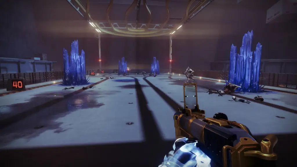 Quatro cristais de estase gerados por um Permafrost com Crystalline Corpsebloom no campo de tiro em Destiny 2.