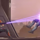 Um personagem atira em outro em Splitgate: Arena Reloaded.