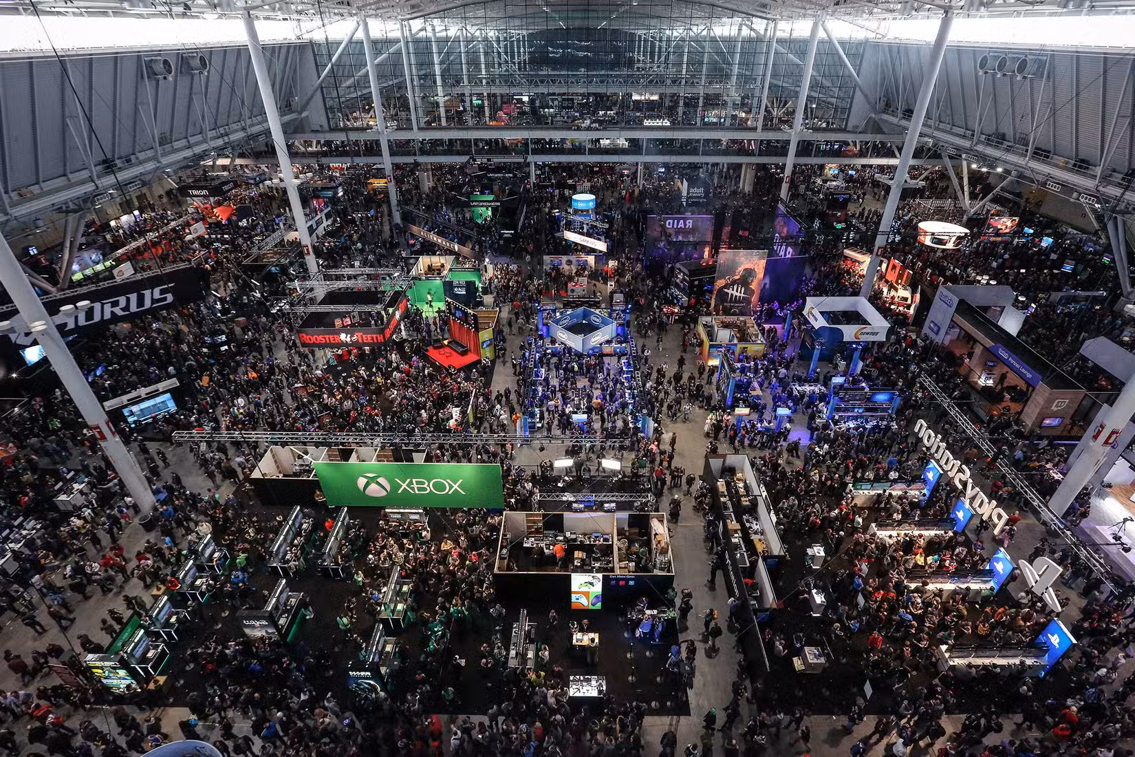 uma foto do centro de convenções da PAX East