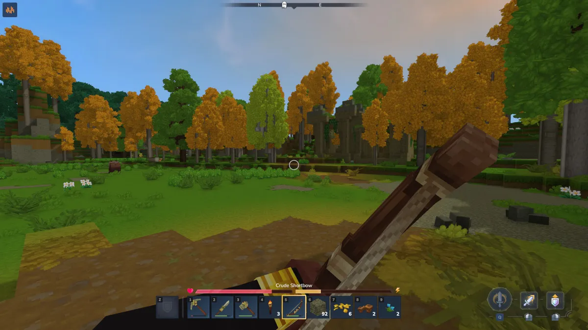 Um jogador usando arco e flecha em Hytale