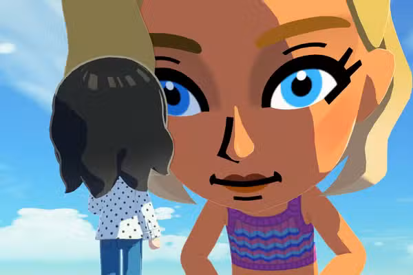 Uma mulher gigante encara um Mii na vida de Tomodachi: Living the Dream.