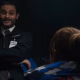 Arian Moayed como Agente Cleary interroga a Sra. Marvel no programa MCU, Sra.