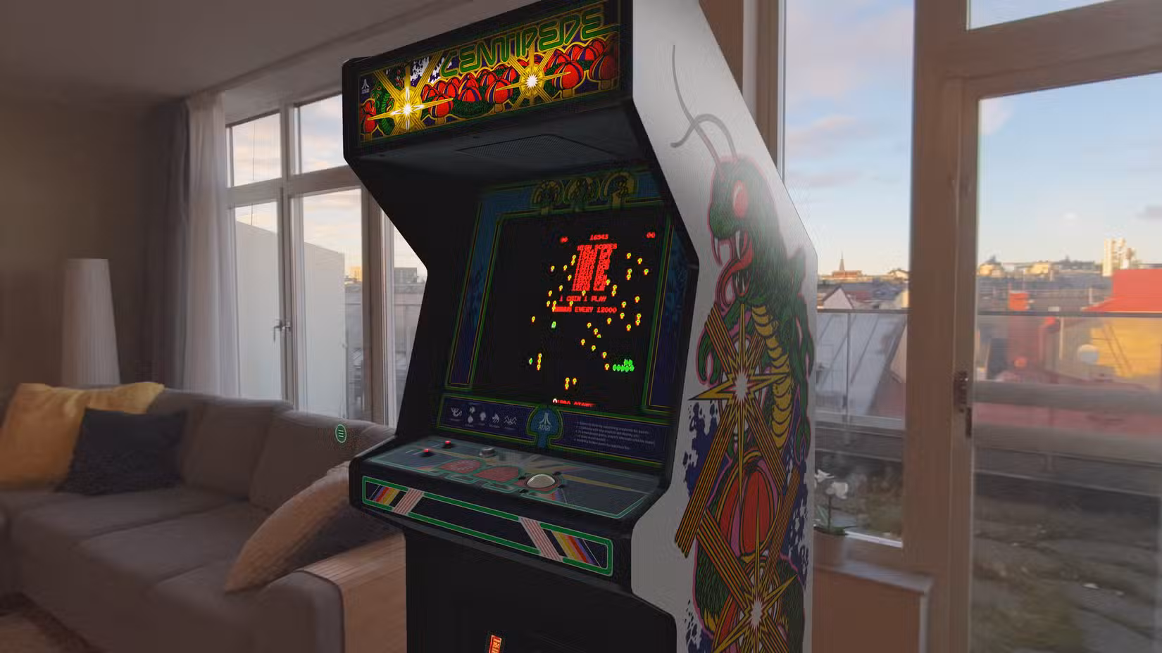 Um gabinete Centipede virtual aparece na vida real em Retrocade.