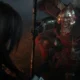 Um general Tokugawa ajoelhado sobre sua lança em Nioh 3.