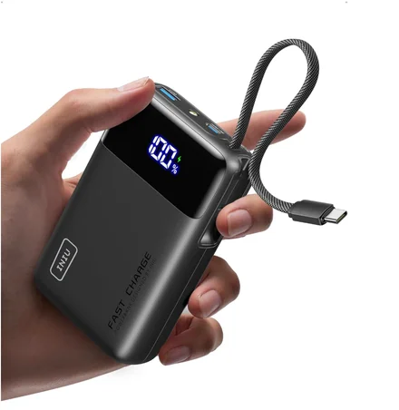 Iniu 20.000mAh 45W USB Power Bank com cabo integrado