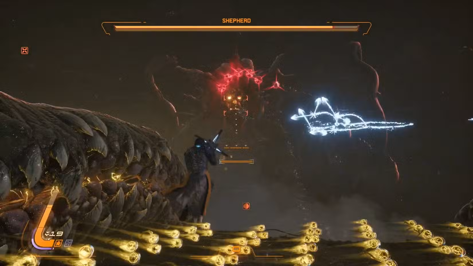Uma captura de tela de Saros mostrando a segunda fase da luta contra o chefe Shepherd