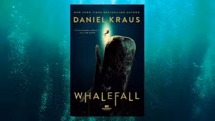 capa do livro queda de baleia com uma baleia comendo um mergulhador