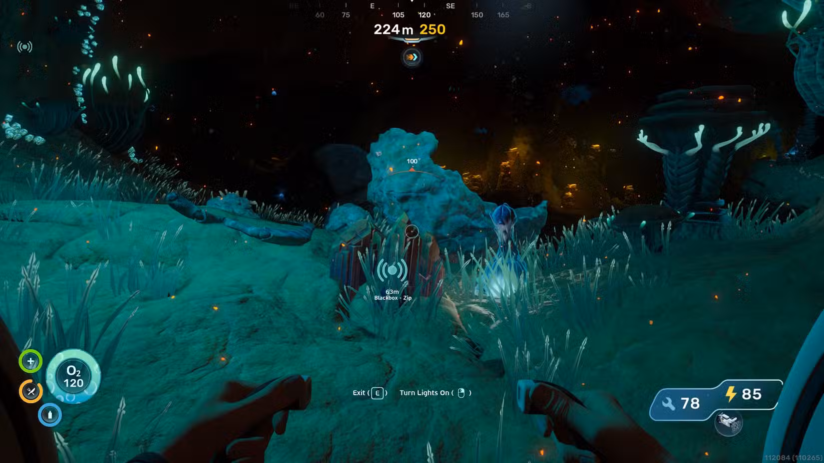 Lítio perto da caixa preta de Zip em Subnautica 2