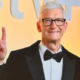 Tim Cook admite que aumentos de preços da Apple são inevitáveis com alta dos chips de memória