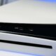 Sony anuncia fim dos discos para PlayStation em 2028; entenda o impacto para lojistas, preservação e consumidores