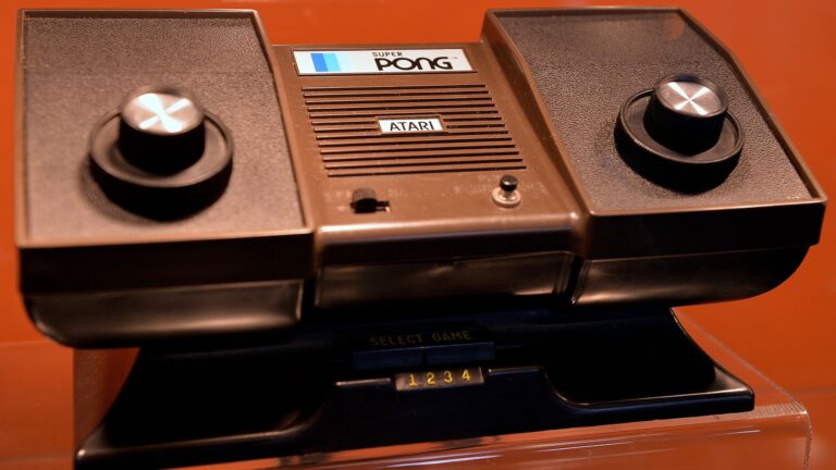 Atari fecha acordo com Universal para transformar 10 clássicos dos games em filmes de ação; Pong está na lista