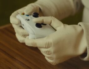 Robô NEO joga Xbox, abre salgadinhos e tira a roupa de humanos: a obsolescência chegou?