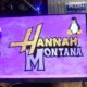 Streamer monta PC gamer movido a mais de 100 pilhas AA e roda benchmark no Hannah Montana Linux