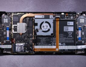 Valor começa a descontinuar baterias do Steam Deck LCD; iFixit busca alternativas