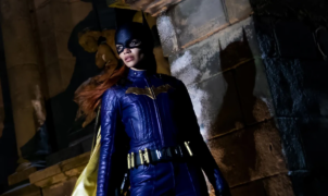 JK Simmons lamenta cancelamento de Batgirl e diz que filme era promissor