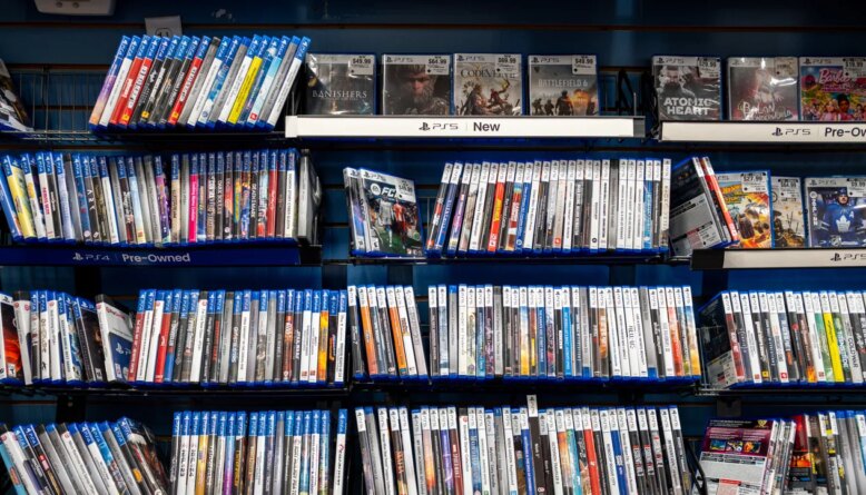Cohen, da GameStop, minimiza fim dos discos físicos da Sony: Totalmente irrelevante