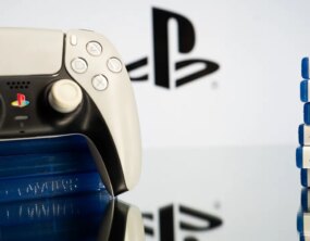 Campanha pede boicote à PlayStation em agosto contra fim dos discos físicos em 2028