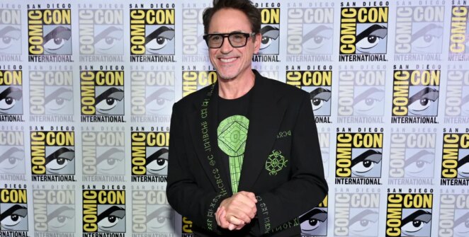 Fã decifra mensagem secreta em runas no casaco de Robert Downey Jr. durante painel da Comic-Con sobre Vingadores: Juízo Final