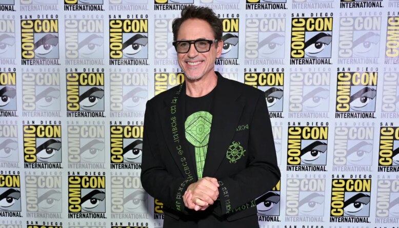 Fã decifra mensagem secreta em runas no casaco de Robert Downey Jr. durante painel da Comic-Con sobre Vingadores: Juízo Final