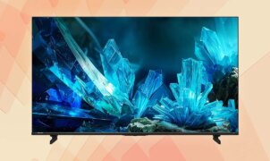 Hisense U6 2026: TV com Hi-QLED Mini-LED e 144 Hz chega com 40% de desconto na Best Buy
