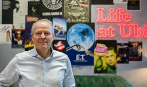 Ubisoft CEO minimiza fim dos discos da Sony e diz que mercado se adaptará