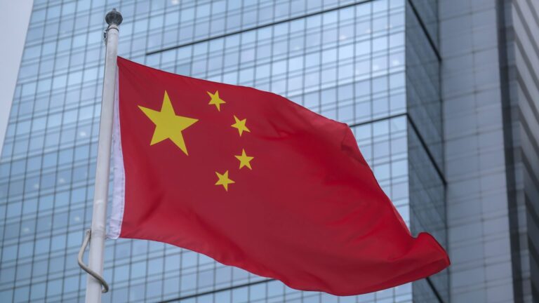 Fabricantes de placas-mãe e componentes avançam na validação de memórias fabricadas na China