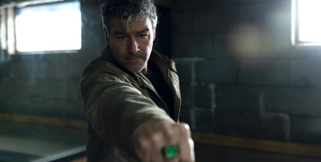 Fãs elegem Kyle Chandler como o RDJ da DC após final da 1ª temporada de Lanterns