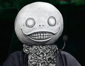 Yoko Taro lamenta fim dos discos físicos e pede que jogadores comprem mídias enquanto há tempo