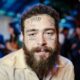 Post Malone abre lacre de carta de US$ 2 milhões de Magic: The Gathering e causa pânico em mesa de jogo
