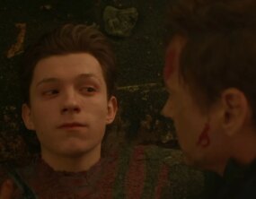 Diretor de Vingadores: Guerra Infinita revela como cena da morte do Homem-Aranha foi mudada para emocionar o público