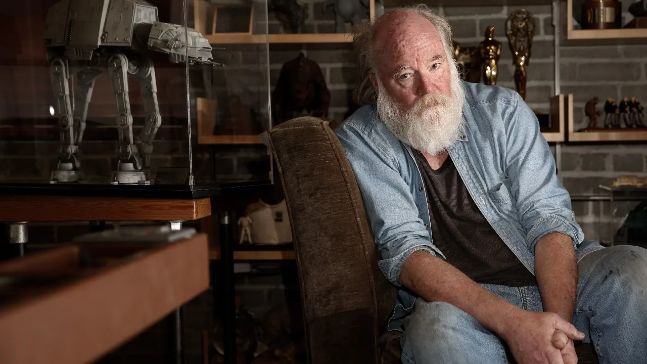 Phil Tippett encerra estúdio e leiloa acervo com modelos de Star Wars