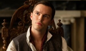 Nicholas Hoult será Gilderoy Lockhart na 2ª temporada da série de Harry Potter da HBO