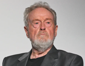 Ridley Scott volta para a franquia Alien e já reescreve o próximo filme