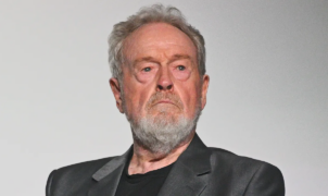 Ridley Scott volta para a franquia Alien e já reescreve o próximo filme