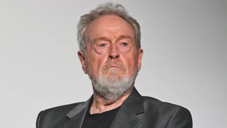 Ridley Scott volta para a franquia Alien e já reescreve o próximo filme