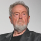 Ridley Scott volta para a franquia Alien e já reescreve o próximo filme