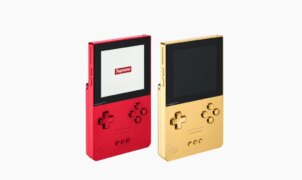 Supreme e Analogue lançam versões metálicas do Pocket em vermelho e dourado